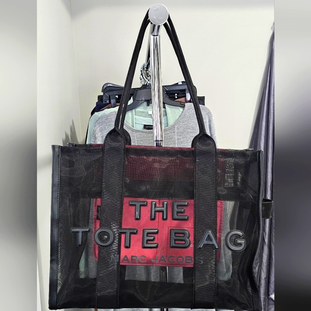 MARC JACOBS The large mesh tote bag